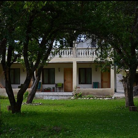 Garden House Местія Екстер'єр фото