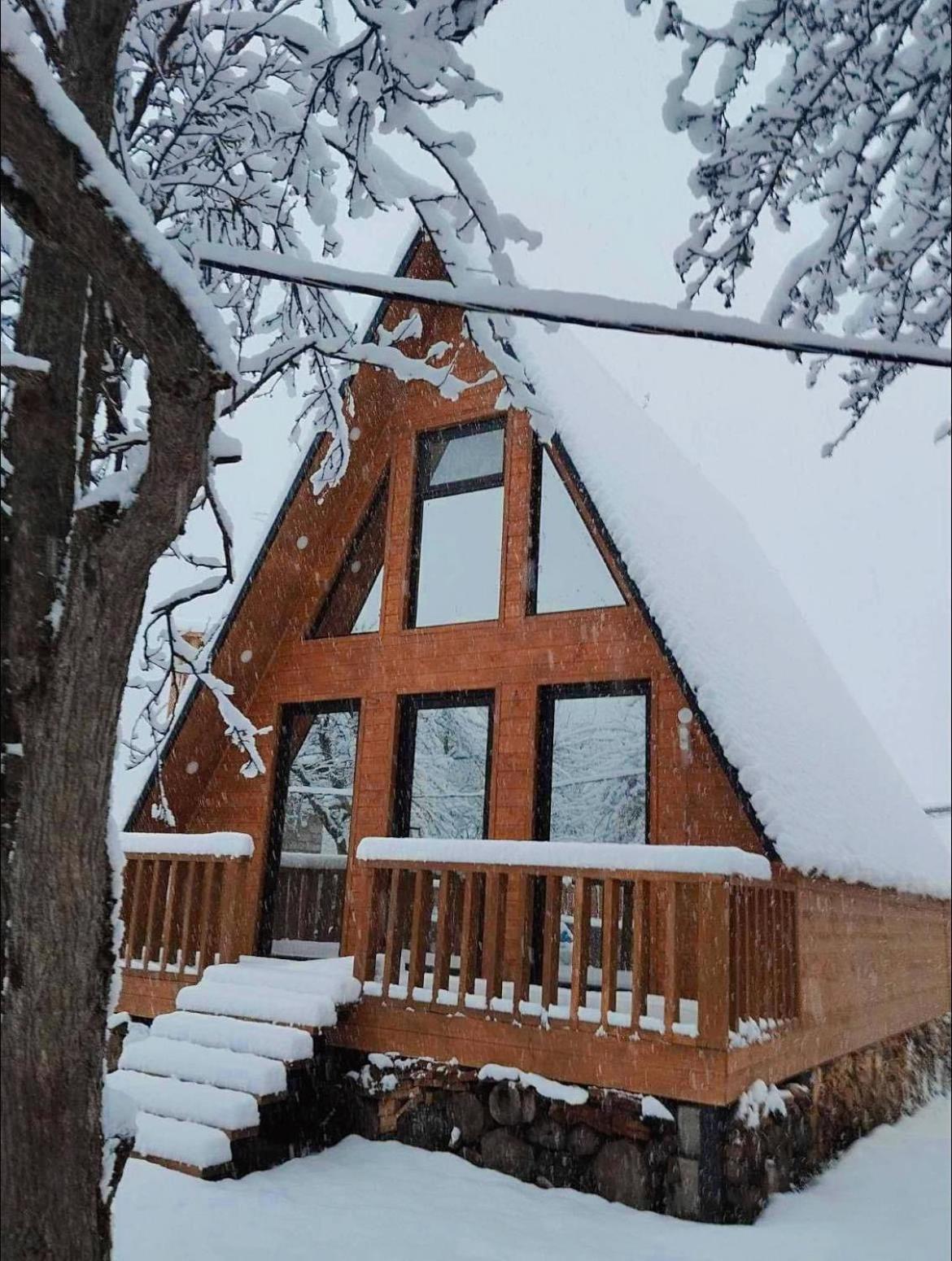 Garden House Местія Екстер'єр фото