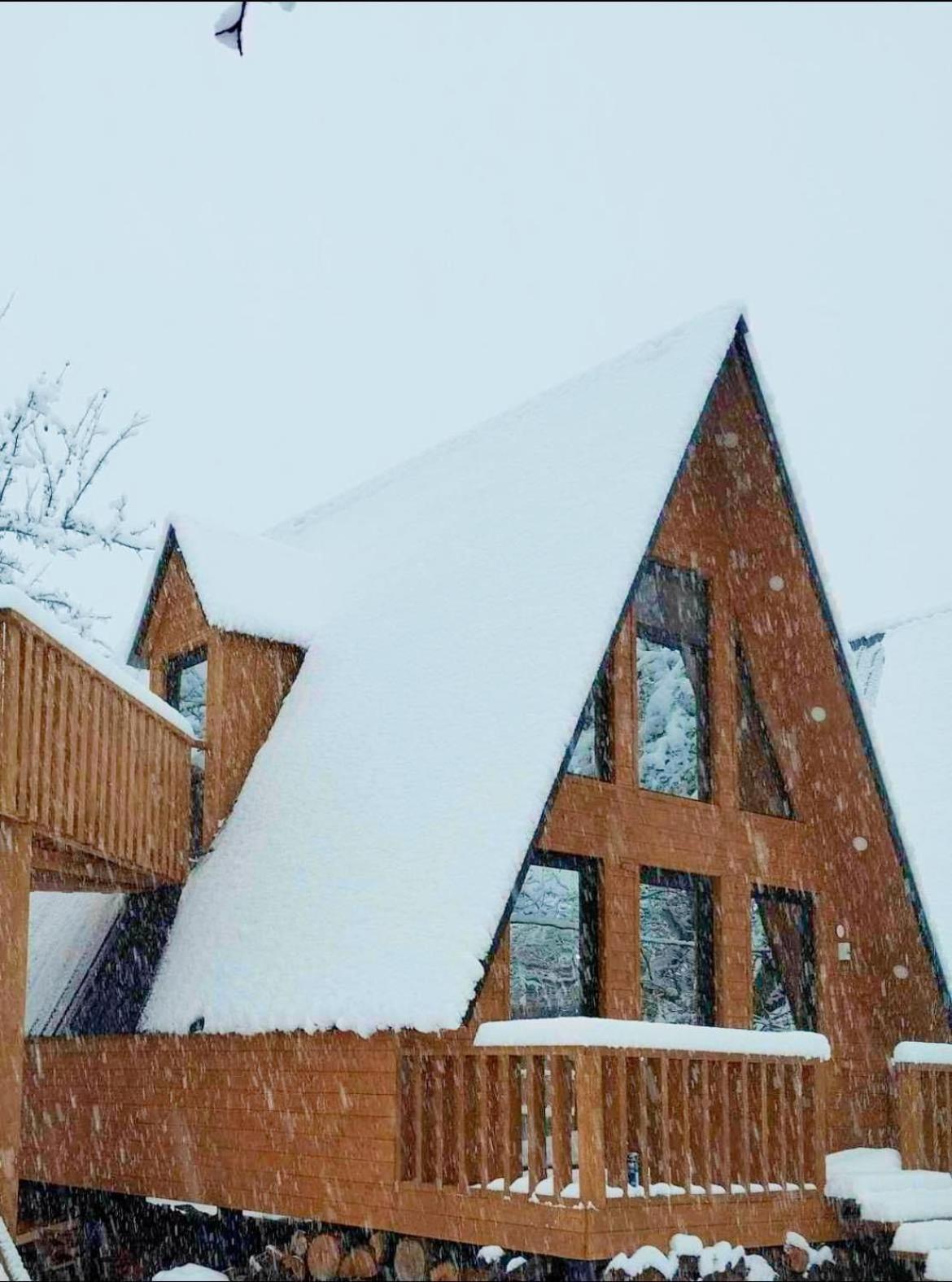 Garden House Местія Екстер'єр фото