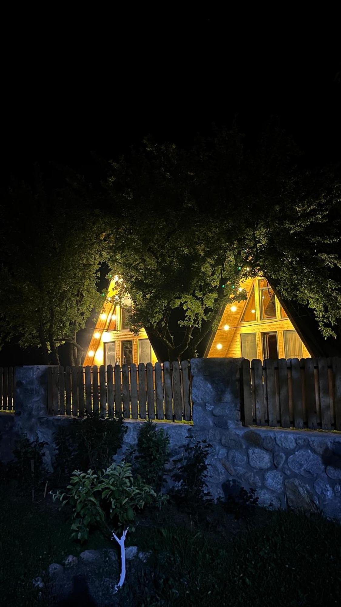 Garden House Местія Екстер'єр фото