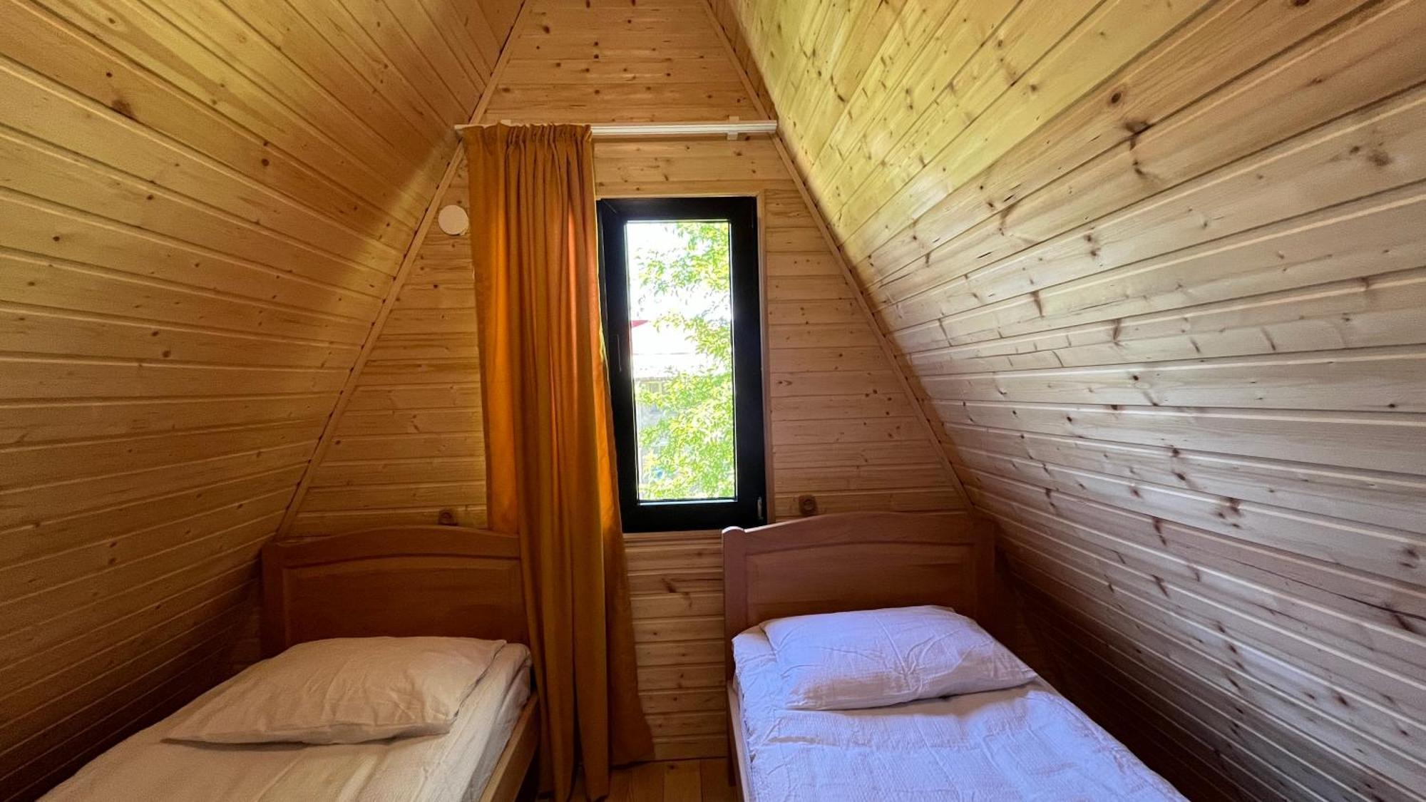 Garden House Местія Екстер'єр фото